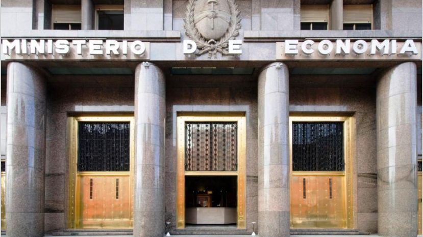 ministerio_de_hacienda_crop1566870885878.jpg_258117318.jpg